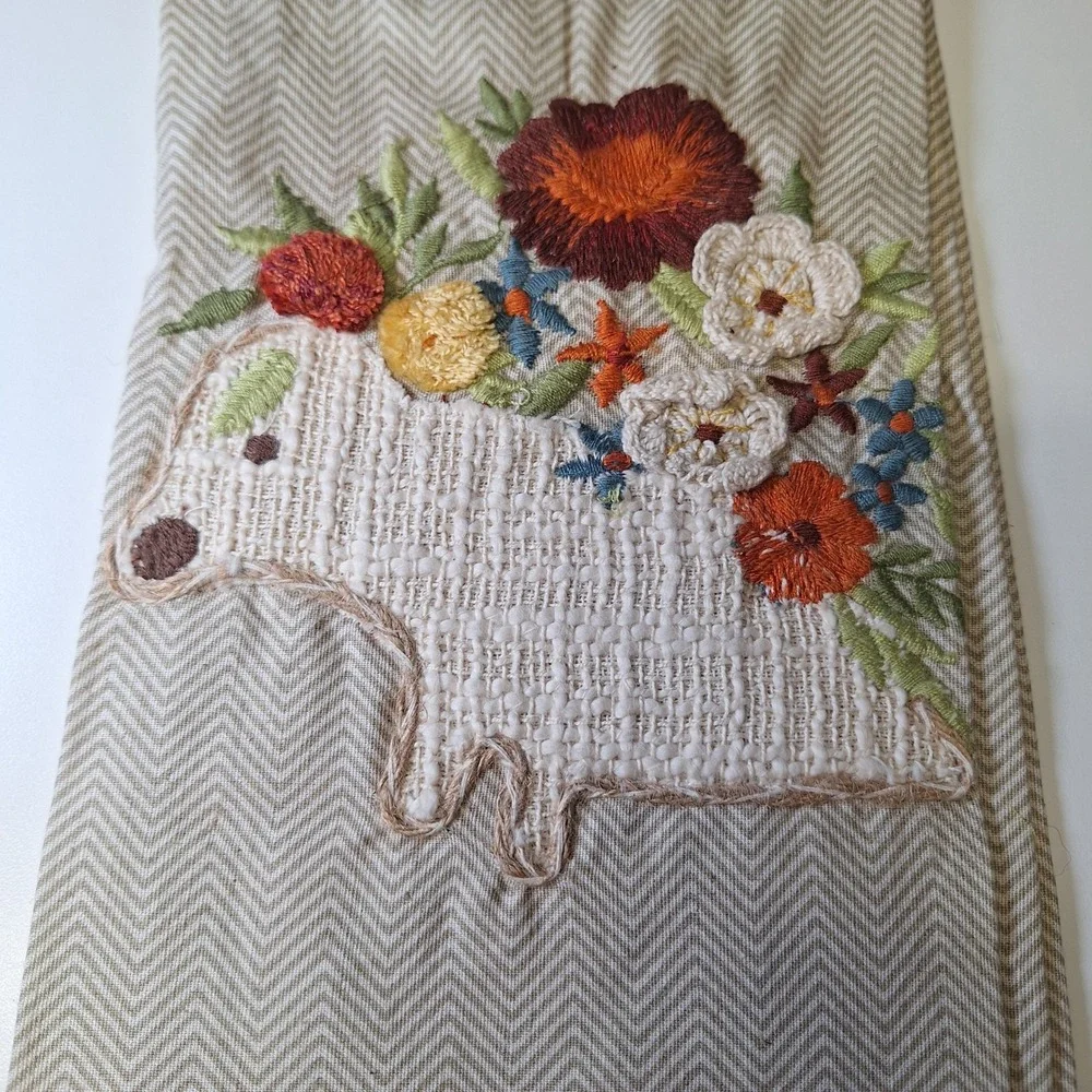 Pier 1 Imports Tea Towel Embroidered Hedgehog Floral Rustic Kitchen‎ Decor